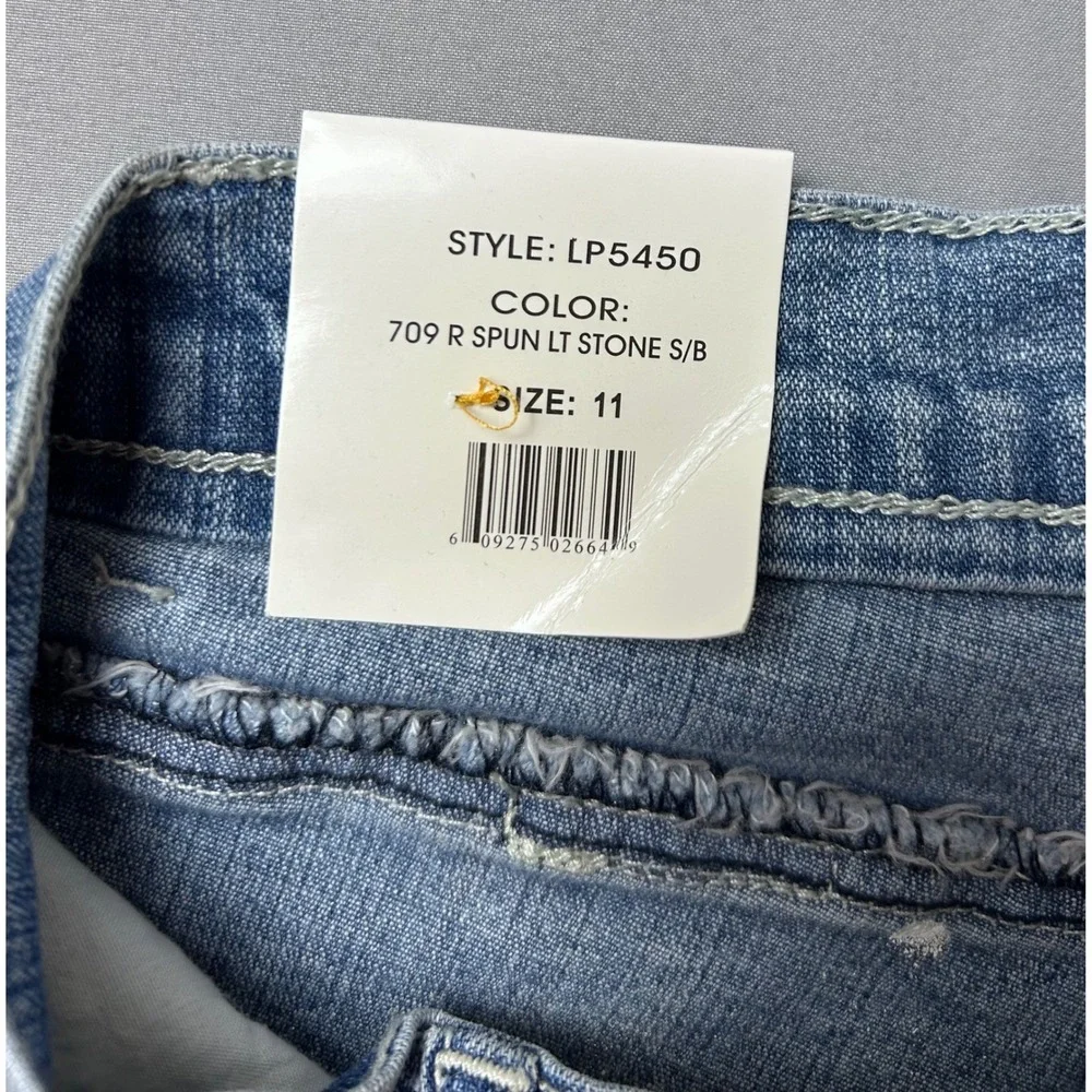 VTG Poco Jeans Women Size 11 Distressed Denim Jeans‎ with Patches Beaded